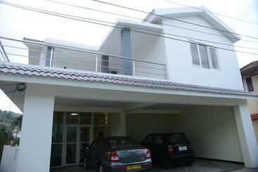 דירות לתיירים Crystal Villa