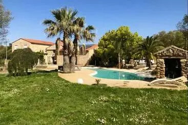 ツーリストアパートメント Villa Spacieuse A Laroque Des Alberes Avec Piscine Privee