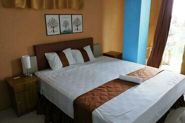 住宿加早餐  Hypertek Guesthouse