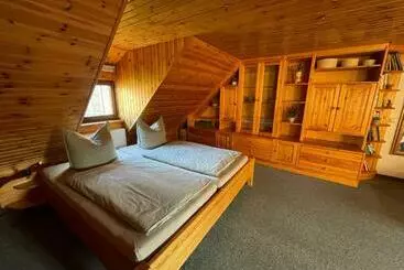 Turistihuoneistot Ferienwohnung Kiefer