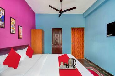 Hotel Capital O 93025 Patra Residency