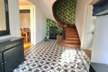 Turistihuoneistot Les Hauts De St Jacques Maison D Exception 300m2, Jardin Arboré 2000m2