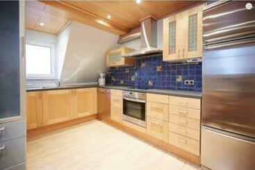 דירות לתיירים Ferienwohnung Tannen Apotheke Zwei