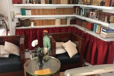 Stunning Luxury B&b In Medieval Main Street, Salerno