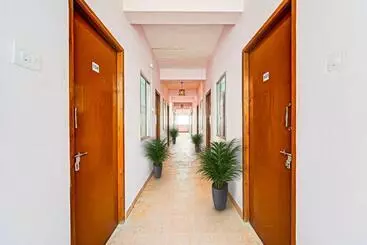 Hotel Oyo 92841 Flagship Karapakkam