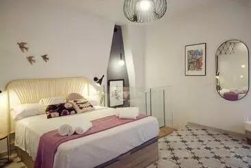 ツーリストアパートメント La Encantada