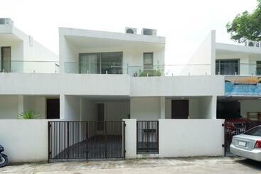 Apartamentos turísticos Seaview Villa Private Swimming Pool