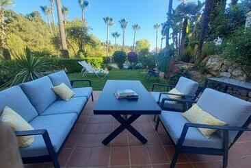 ツーリストアパートメント Alhaurín Golf Atalaya Luxury