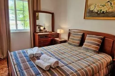 ツーリストアパートメント Tavira City Center 3br