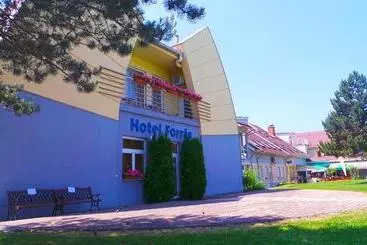 هتل Forras
