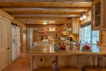 ツーリストアパートメント Hooter Hollow By Kabino Fire Pit Big Driveway Smarttv Grill Wifi