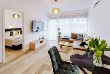 Turistihuoneistot Alexandra Apartman