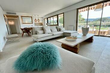 דירות לתיירים Appartement Prestigieux   Pied Dans L Eau