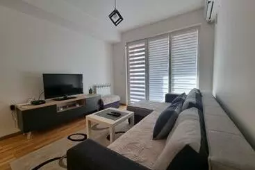 آپارتمان‌های توریست‌ها New Modern Apartment 36