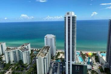 Vakantie-appartementen Zen Spectacular 2 Bedroom Penthouse In The Sky Ocean Front View