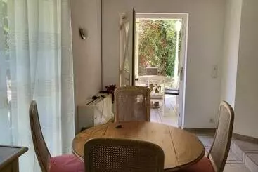 Turist apartmanları Appartement Piscine Sauna Ping Pong Musculation