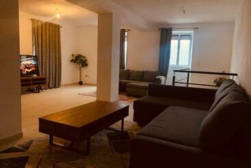 Жильё для туристов Moradia Em Avô