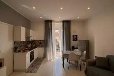 ツーリストアパートメント Casa Di Mimì