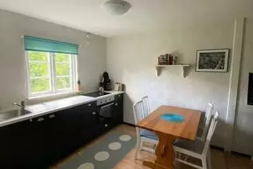 ツーリストアパートメント Charmig Liten Lägenhet På österlen