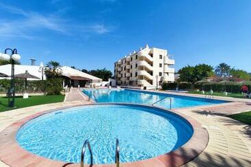 דירות לתיירים Apartamento En Denia Con Piscina Cerca Del Mar