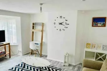 ツーリストアパートメント Fabulous, Spacious, Newly Refurbished Home Close To Heathrow Airport