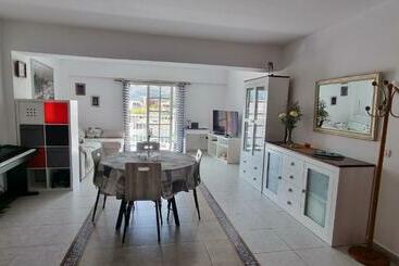 Жильё для туристов Apartamento Leojes