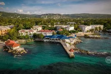 آپارتمان‌های توریست‌ها Lush Tropical Apartment Located In A 4 Star Resort