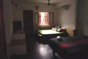 هتل The Local Riverside