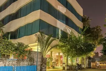 Hôtel Treebo Yahvi