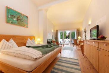 בית מלון כפרי Winzerhof Schindler