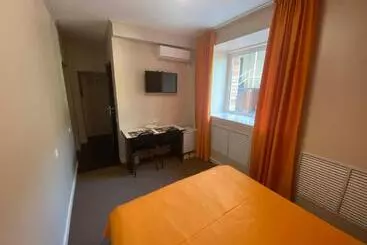 بنسيون Ulpan Mini