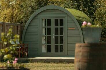 Apartamentos turísticos Glamping In Wiltshire The Green Knoll Is A Charm