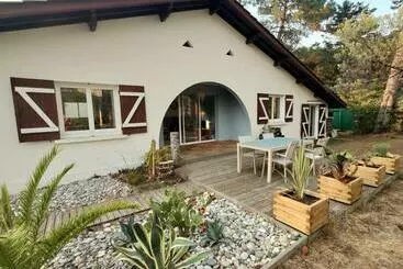 ツーリストアパートメント Maison Landaise à Proximité De La Plage Et Centre