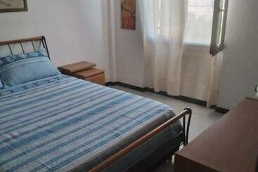 Apartamenty turystyczne Sardinia Home Flat 4 Beds In Carbonia