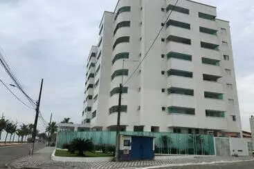 ツーリストアパートメント Apartamento Beira Mar Mongaguá