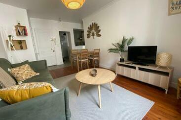 ツーリストアパートメント L Abri Gîte   Appartement Moderne Idéalement Situé En Centre Ville