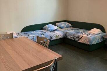 ツーリストアパートメント Sunny