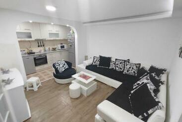 Жильё для туристов Bilja S House