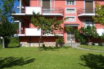 דירות לתיירים Casa Rosciano