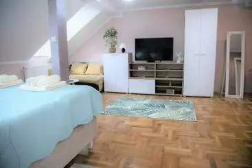 Turistihuoneistot Garden Apartment