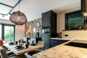 ツーリストアパートメント Hochheide