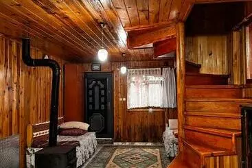 Turistihuoneistot İnka Dağ Evi̇