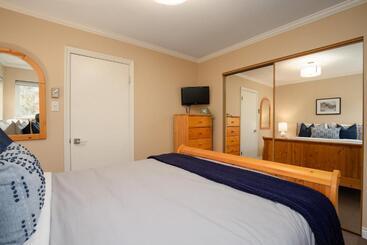 آپارتمانهای توریستها Beautiful Multi Level Townhome 2br In Creekside By Harmony Whistler