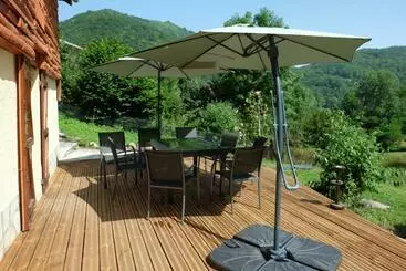 ツーリストアパートメント Maison Au Calme Avec Spa, Vue Et Espace