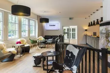 فندق Lake House Plon