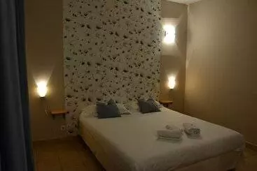 ホテル Le Clos Des Médiévales