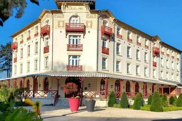 Отель Les  Loges Du Parc