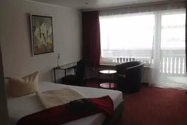 Отель Saarland Lebach