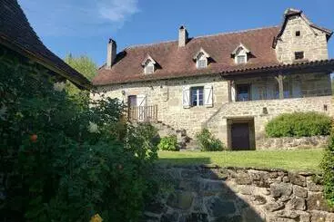 Turistihuoneistot Villa La Cayrouse Piscine Tennis Boulodrome