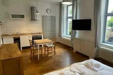 ツーリストアパートメント Sunfe